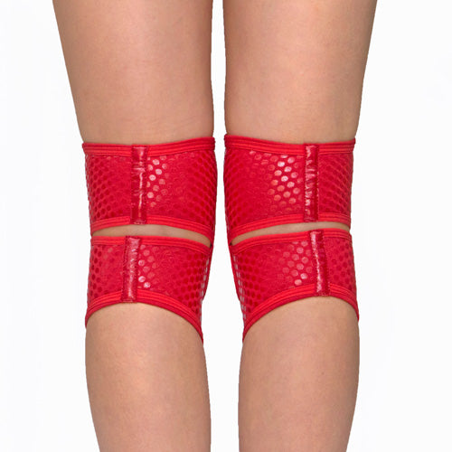 Grippy knee pads – Red Sin